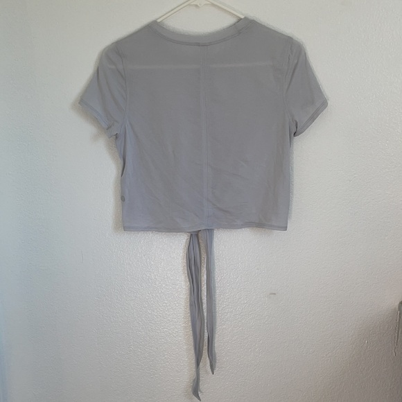 Lululemon time to restore short sleeve - Picture 3 of 4
